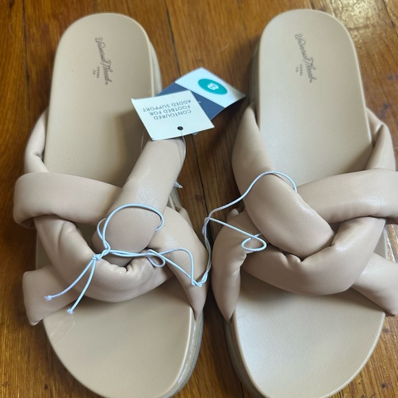 Universal Thread Tan Women’s Slide Sandals size 8 - Picture 1 of 5